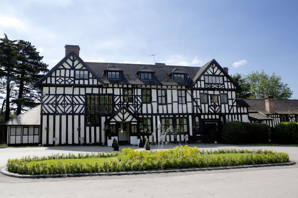 The manor elstree hotel in undefined