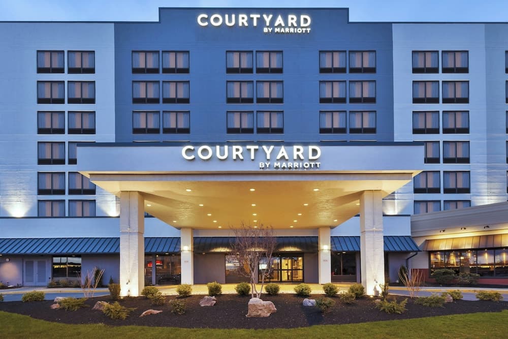 Courtyard by marriott secaucus meadowlands hotel in undefined