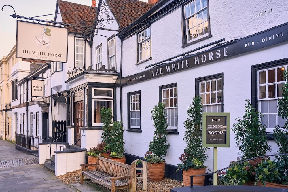 The white horse hotel in undefined