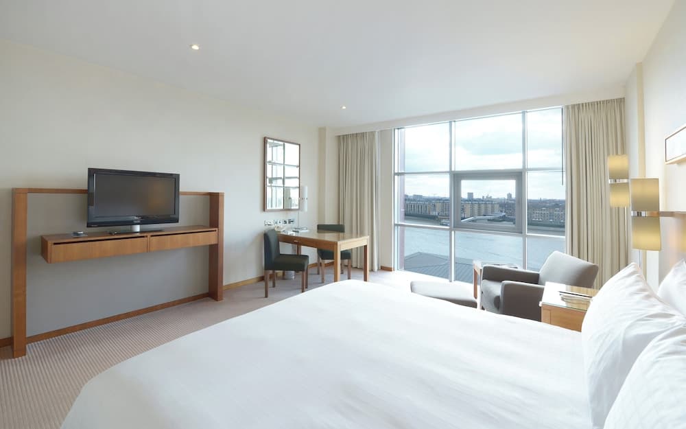 Canary riverside plaza hotel hotel in undefined