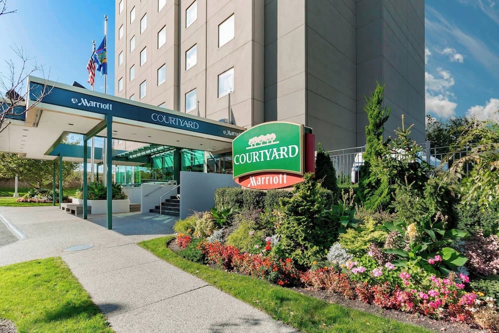 Courtyard by marriott new york jfk airport hotel in undefined
