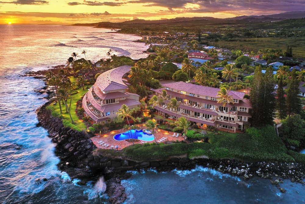 Whalers cove oceanfront resort hotel in undefined