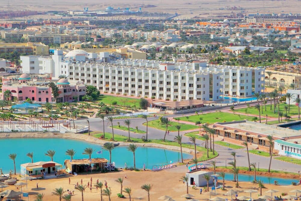 White valley palace hotel in undefined