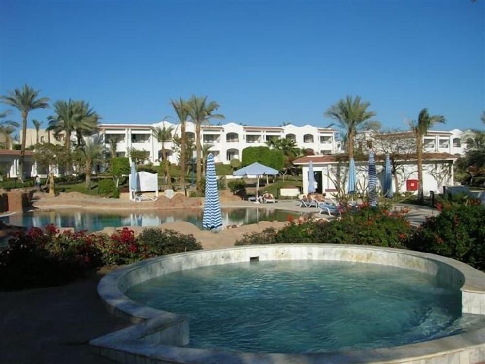 Holiday service college diving hotel in undefined