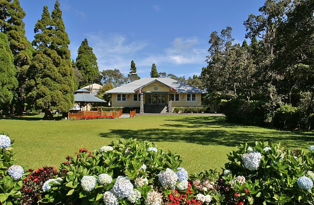 Kilauea lodge and restaurant hotel in undefined