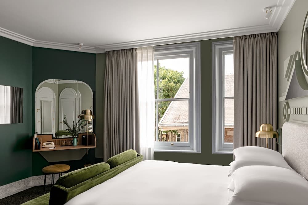 Henrietta experimental hotel in undefined