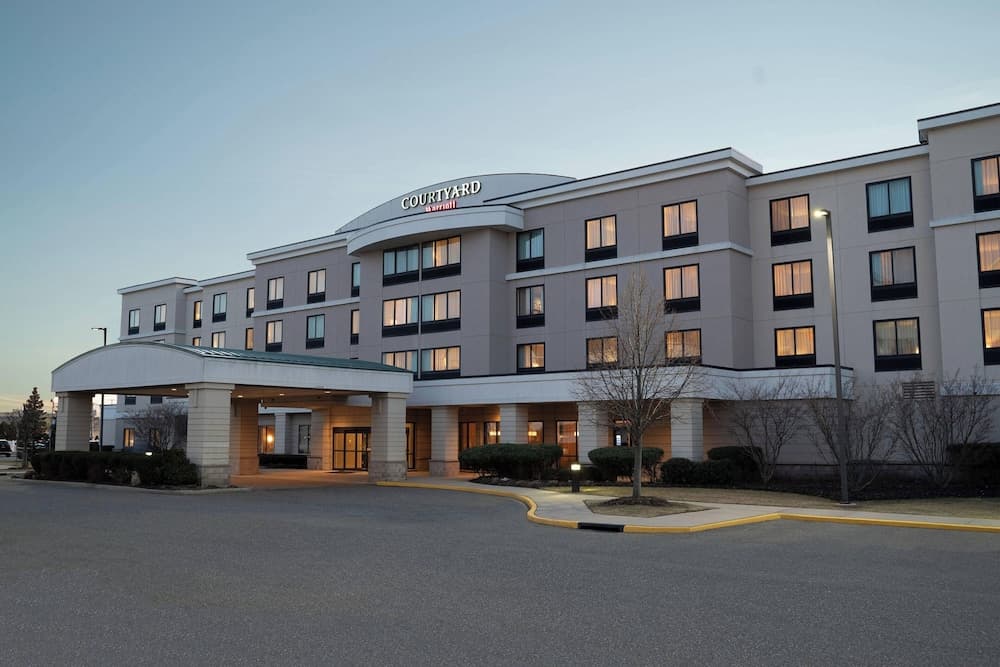 Courtyard by marriott republic aprt long island farmingdale hotel in undefined