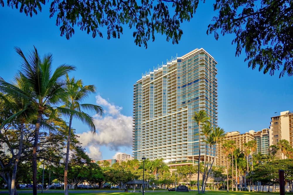 Ka laʻi waikiki beach lxr hotels resorts hotel in undefined