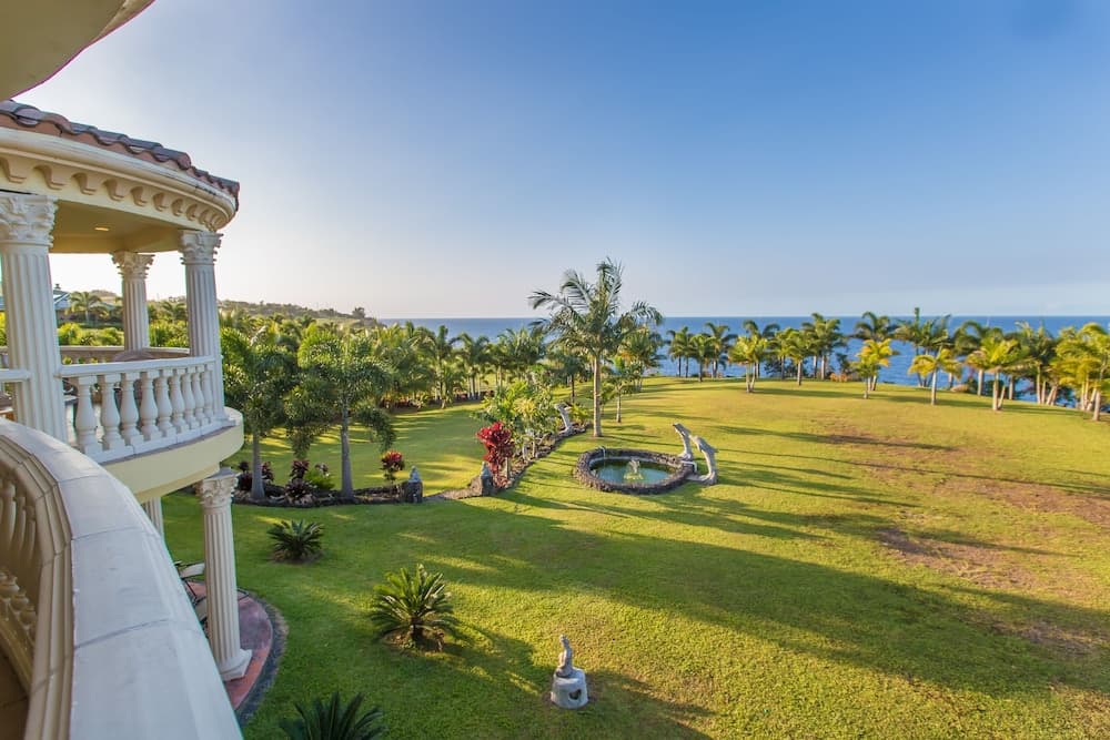 Oceanfront vacation rental hotel in undefined