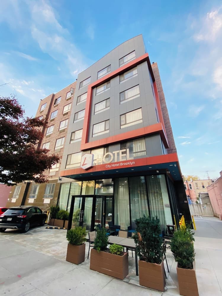 The l hotel hotel in undefined