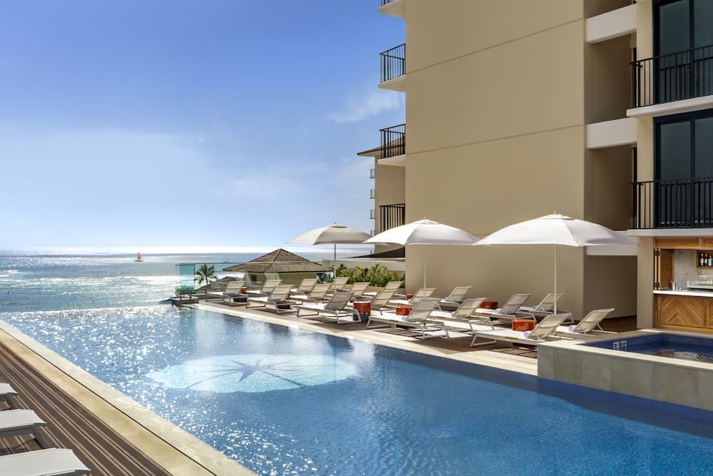 Halepuna waikiki by halekulani hotel in undefined