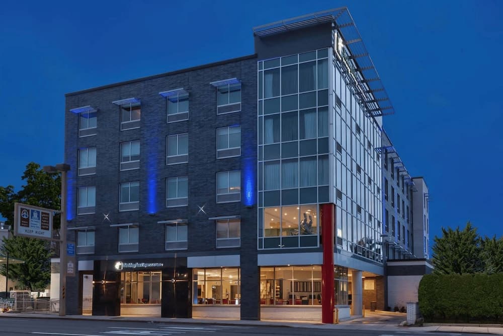 Holiday inn express suites jersey city holland tunnel an ihg hotel hotel in undefined