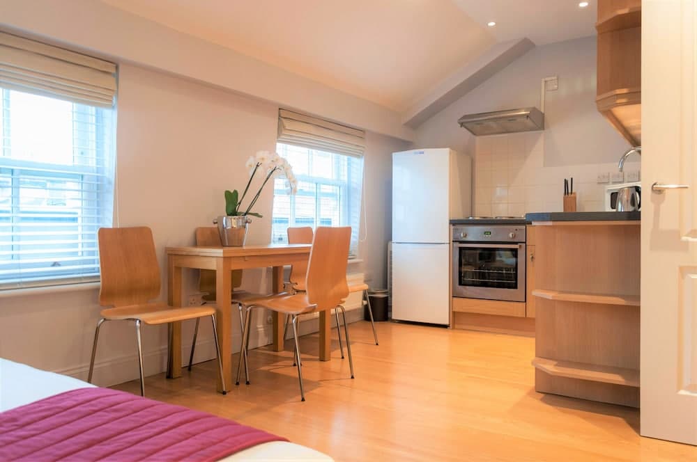 12 london street apartments hotel in undefined