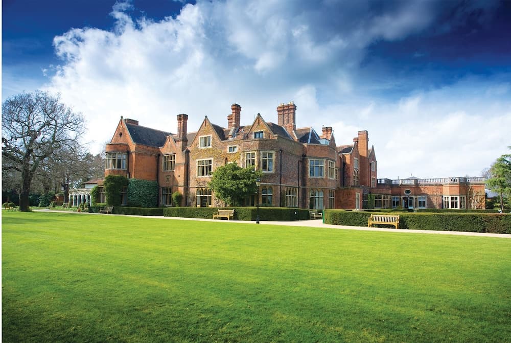 Warren house hotel in undefined