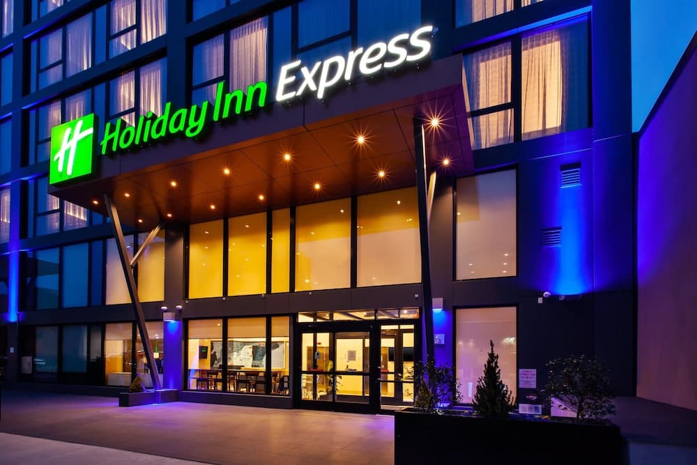 Holiday inn express nyc brooklyn sunset park an ihg hotel hotel in undefined