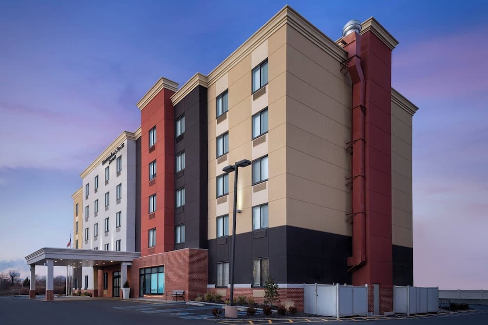 Fairfield inn suites by marriott new york staten island hotel in undefined