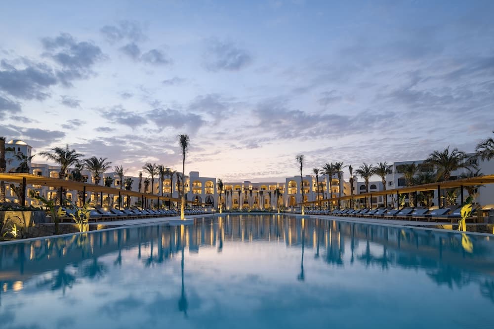 Serry beach resort hotel in undefined
